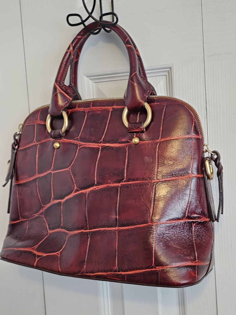 Dooney & Bourke Red Croc-Embossed Leather Satchel. No Crossbody Strap. - Picture 4 of 14